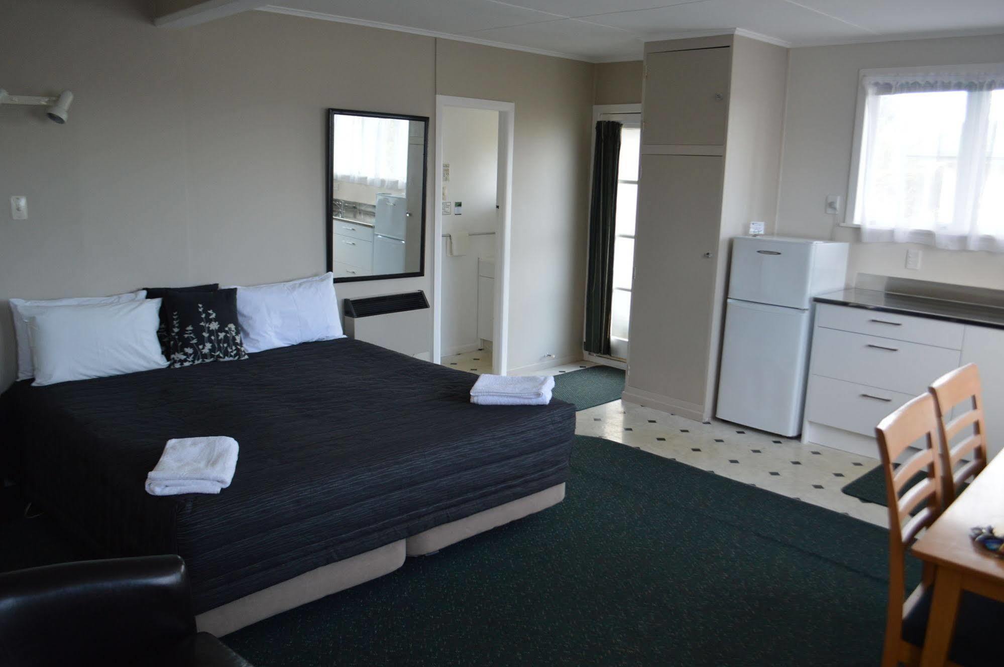 Palm Motel ไวฮี ภายนอก รูปภาพ